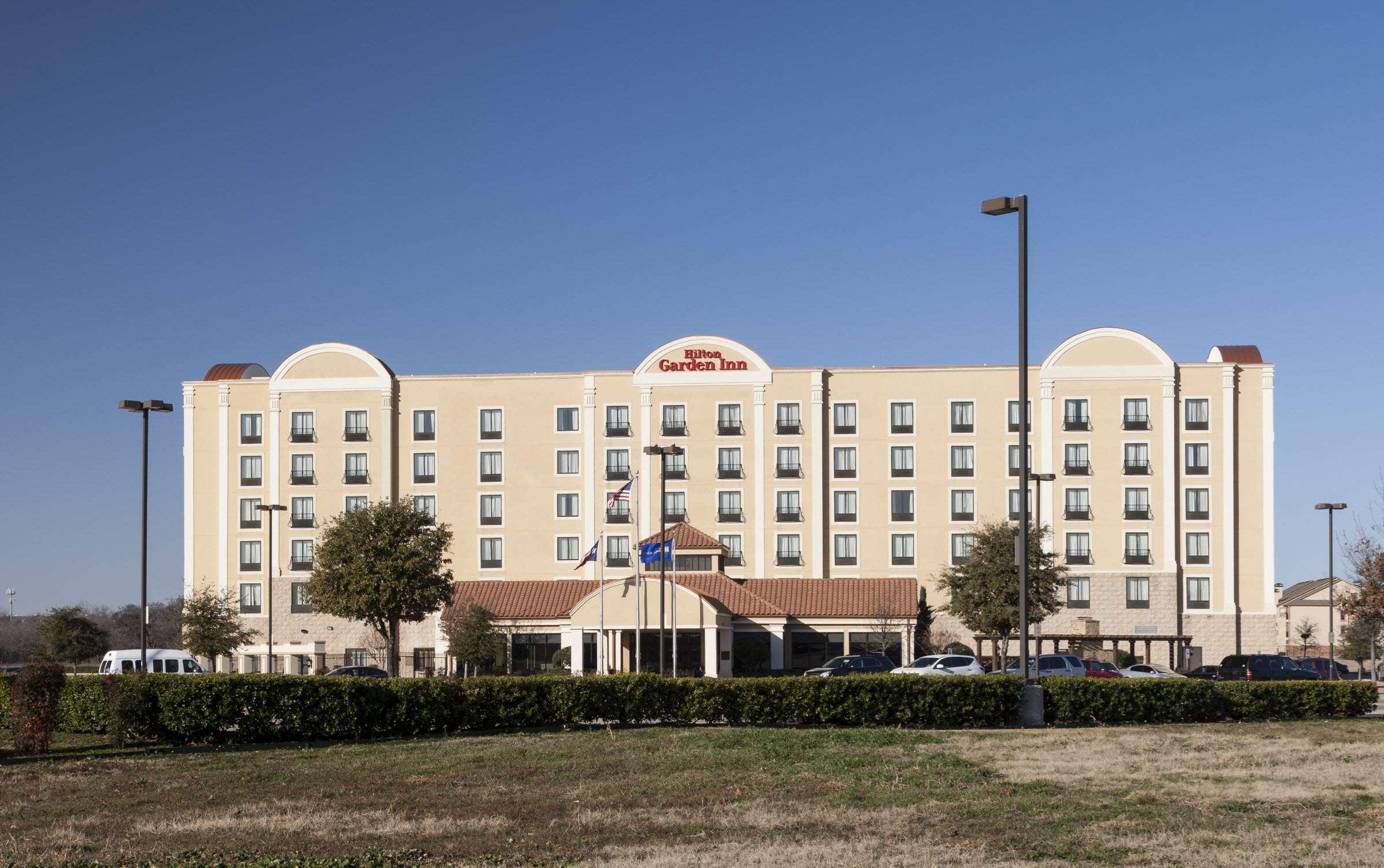 Hilton Garden Inn Dallas Lewisville Exterior photo