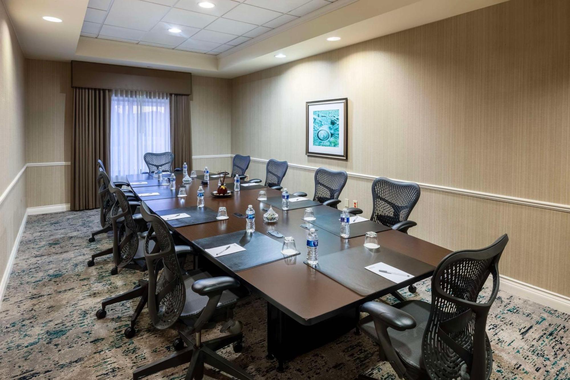 Hilton Garden Inn Dallas Lewisville Exterior photo
